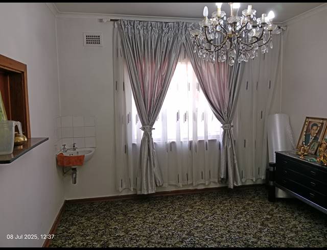 4 BEDROOM HOUSE FOR SALE IN RAISETHORPE